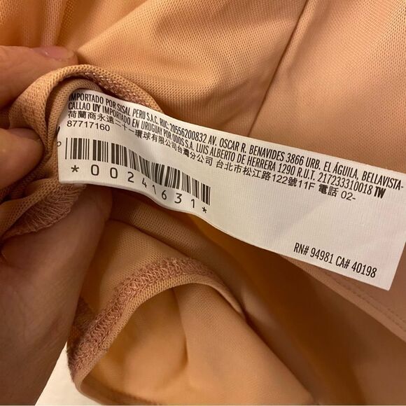 Forever 21 scoop neck Unlined tan beige stretch mesh thong bodysuit NWOT small - Picture 9 of 10